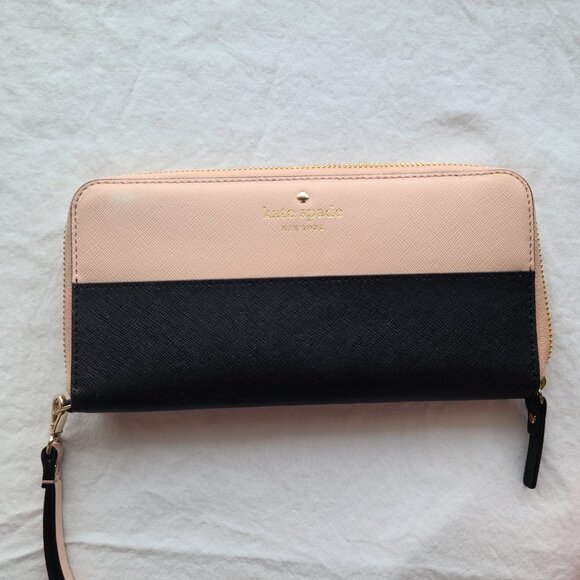 New Kate Spade Wallet - Picture 3 of 6
